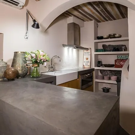 Beautiful House In The Heart Of Tropez !